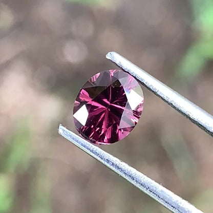 Velvet Spinel Concave Cut / Fantasy Cut Oval 1.13 Ct Natural Loose Gemstone From Sri Lanka