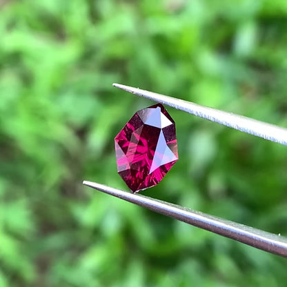Red Garnet Fantasy / Concave Cut Modified Marquise 1.63 Ct Natural Loose Gemstone For Jewelry Making 💎✨