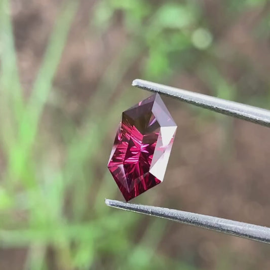 ✨ Red Garnet Concave Fantasy Hexagon Cut 2.13 Ct Natural Loose Gemstone From Sri Lanka 💎