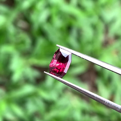 Red Garnet Modified Rectangular 0.98 Ct Natural Loose Gemstone For Jewelry Making 💎✨