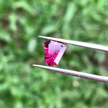 Red Garnet Fantasy / Concave Cut Fancy Shield 1.30 Ct Natural Loose Gemstone For Jewelry Making 💎✨
