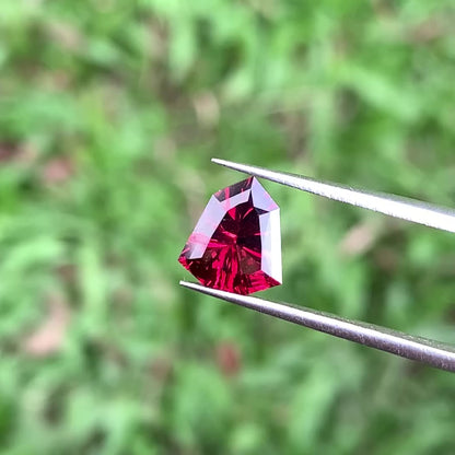 Red Garnet Fantasy / Concave Cut Fancy Shield 1.80 Ct Natural Loose Gemstone For Jewelry Making 💎✨