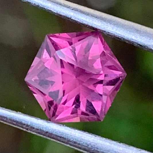 Purplish Pink Spinel Hexagon 0.95 ct Creative Lotus Cut Loose Gemstone