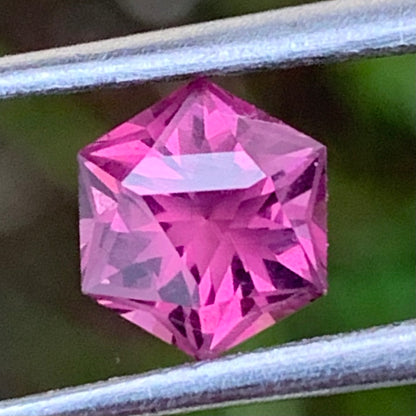 Purplish Pink Spinel Hexagon 0.95 ct Creative Lotus Cut Loose Gemstone